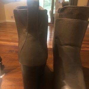 Taupe Boots sz 9